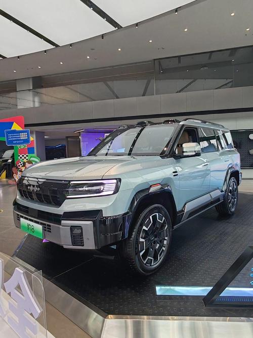 惠州89比亚迪方程豹硬派越野的爆款，英菲尼迪35周年与你共成长